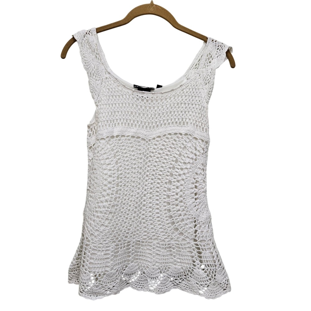 It's Our Time Crochet Tank Top Girls Large White Boho Knit Scalloped Lined Shell